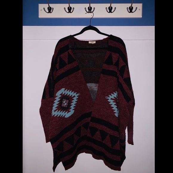 debut Sweaters - Tribal print sweater